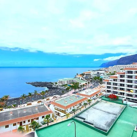 Arenas Negras 16 * Puerto de Santiago (Tenerife)
